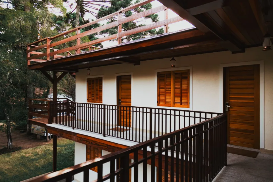 Chỗ để xe trong sân